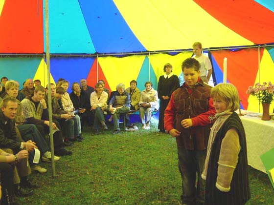 Picture of joint church-gemeinde services in circus tent